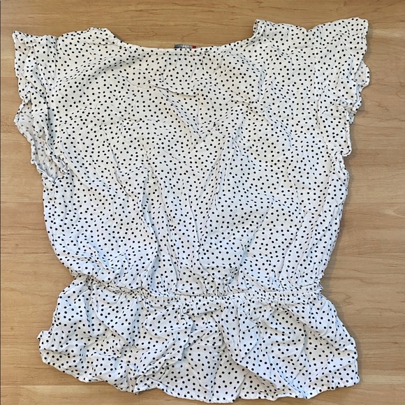 One Clothing polka dot blouse Size M - Picture 3 of 3